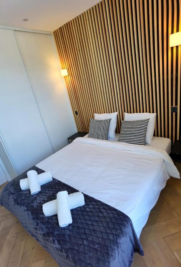 Piscine Et Jacuzzi Loft Ravissant Dans Une Maison Basque อองเกลต์ ภายนอก รูปภาพ